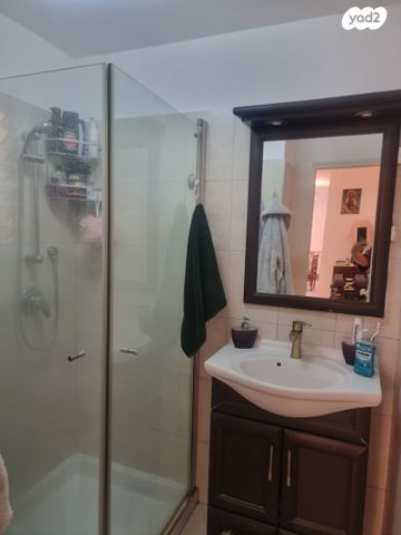 דירה, יוסף סרלין 11, נווה ברבור, כפר שלם מערב, תל אביב יפו