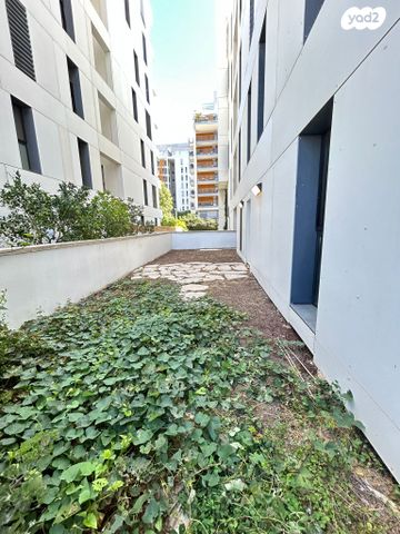 דירת גן, שלום רוזנפלד 3, גליל ים (מתחם הכוכבים), הרצליה