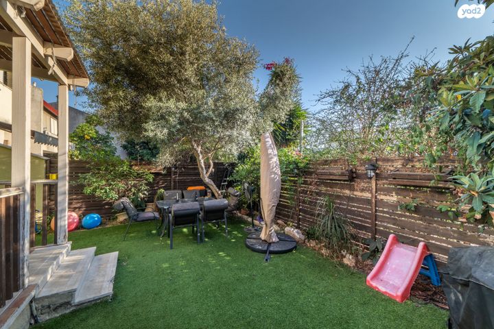 דו משפחתי, רמת ישי