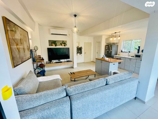 דירת גן, כרמי, רוממה, חיפה