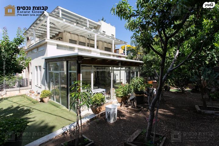 טשרניחובסקי 18