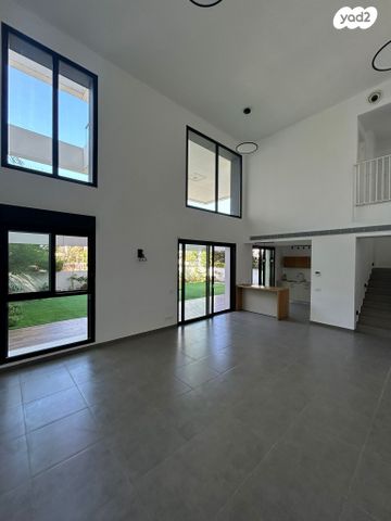 שלום רוזנפלד 