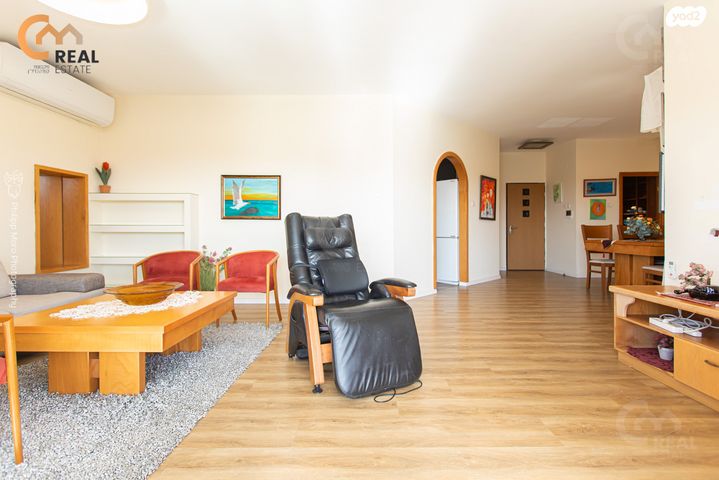 גג/ פנטהאוז, יחזקאל קויפמן, רמת גולדה, חיפה