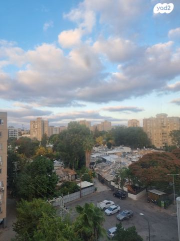 דירה, יוסף סרלין 11, נווה ברבור, כפר שלם מערב, תל אביב יפו