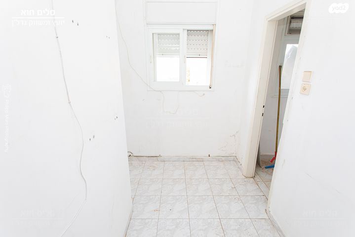 דירה, ישעיהו 15, כרמל צרפתי, חיפה