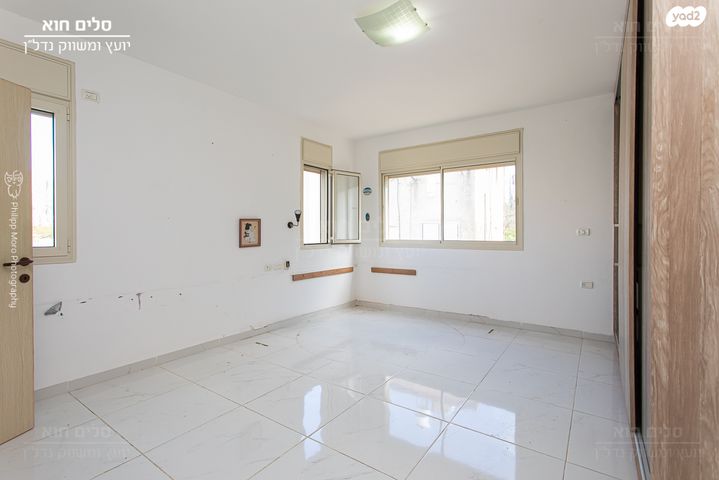 דירה, ישעיהו 15, כרמל צרפתי, חיפה