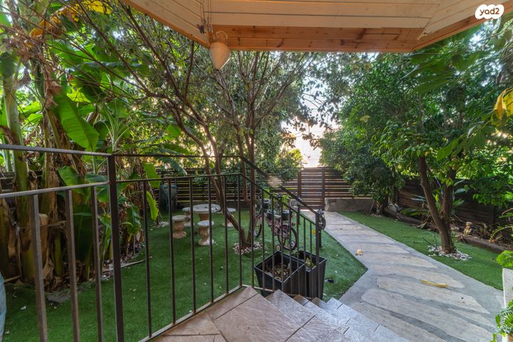 דו משפחתי, רמת ישי