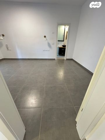 דירת גן, שלום רוזנפלד 3, גליל ים (מתחם הכוכבים), הרצליה