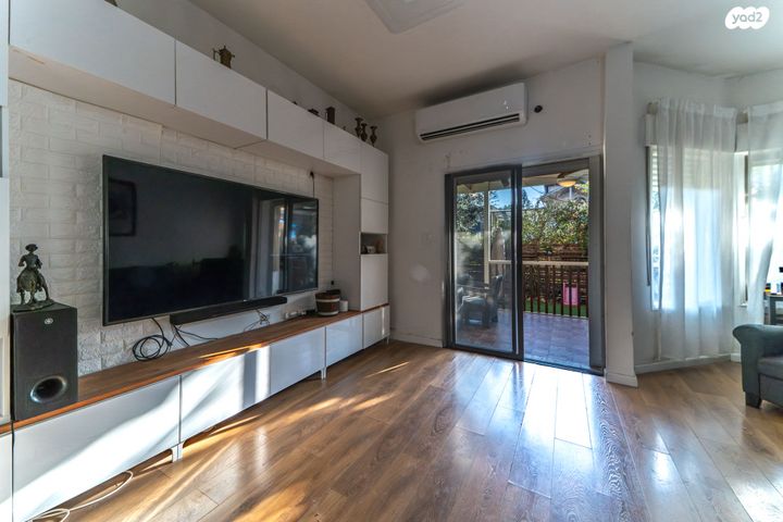 דו משפחתי, רמת ישי