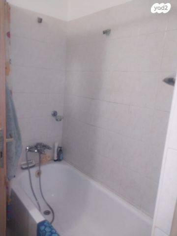 דירה, וייצמן, אברמוביץ', ראשון לציון