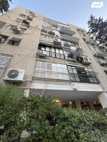 דירה, דקר, קרית שרת מערב, חולון