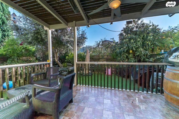 דו משפחתי, רמת ישי