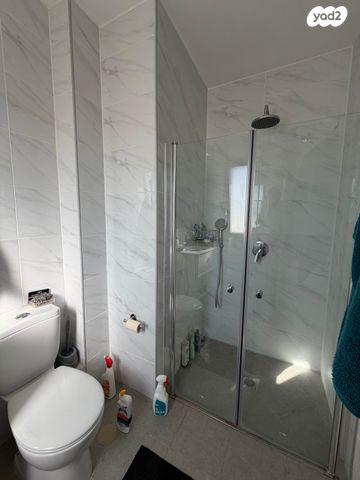 גג/ פנטהאוז, היסעור, החותרים, טירת כרמל