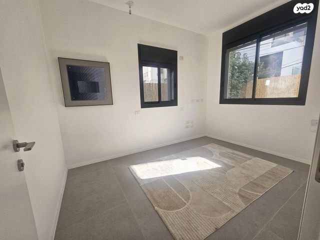 דירת גן, תל אביב יפו