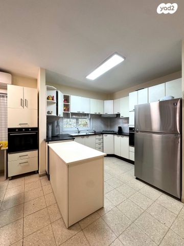 דירה, קשאני 9, לב המושבה / מרכז העיר, פתח תקווה