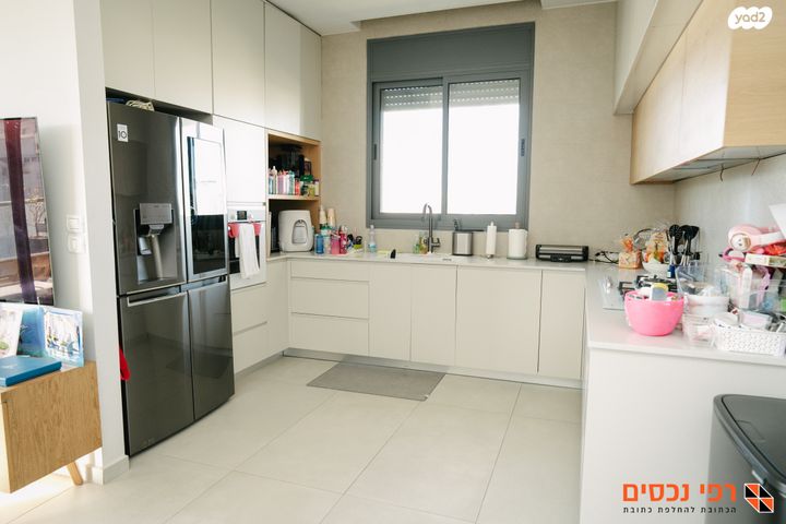 דירה, ארלוזורוב, גבעתיים