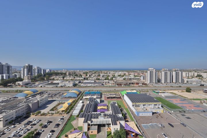 גג/ פנטהאוז, ש"י עגנון, משכנות האומנים, קרית מוצקין