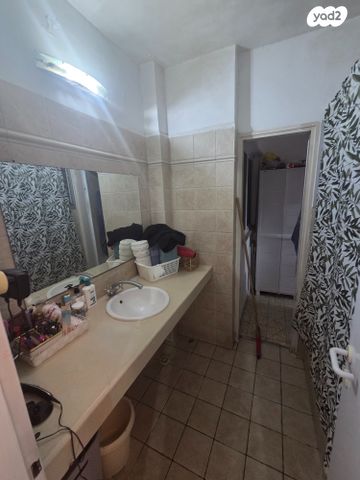 דירה, המייסדים, מרכז העיר, קרית אתא