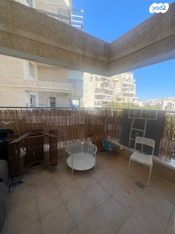 דירה, הרב מן ההר 28, חומת שמואל, הר חומה, ירושלים