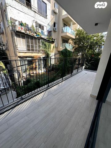 דירה, הרב יצחק ידידיה פרנקל 67, נווה שאנן, תל אביב יפו