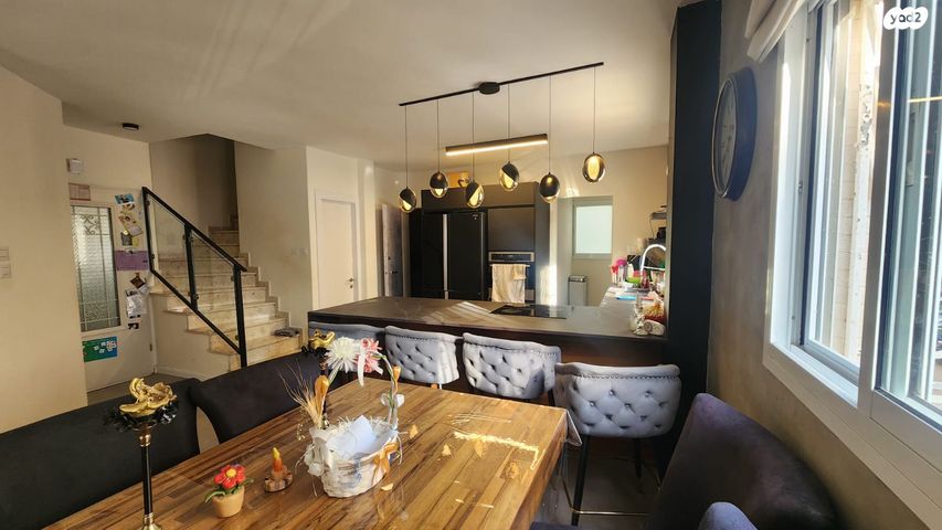 דירת גן, הרב נריה, ראשון לציון