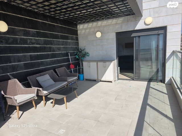 גג/ פנטהאוז, טירת כרמל