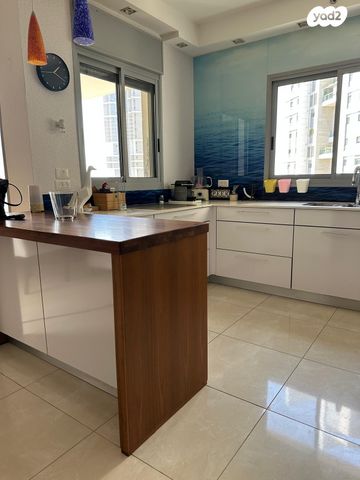 נתן יונתן 22