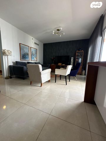 דירה, נתן יונתן 22, עיר ימים, נתניה