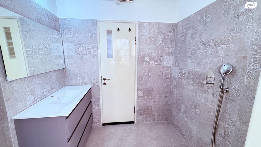 דירה, הקוצרים 7, הרצליה