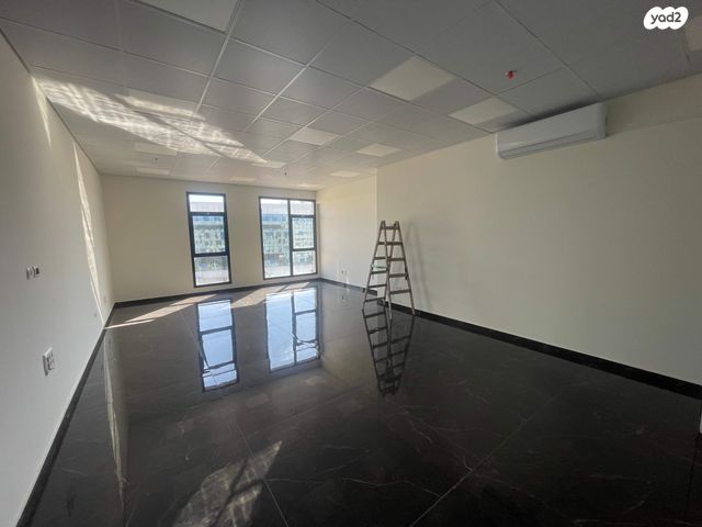 משרדים, עפולה