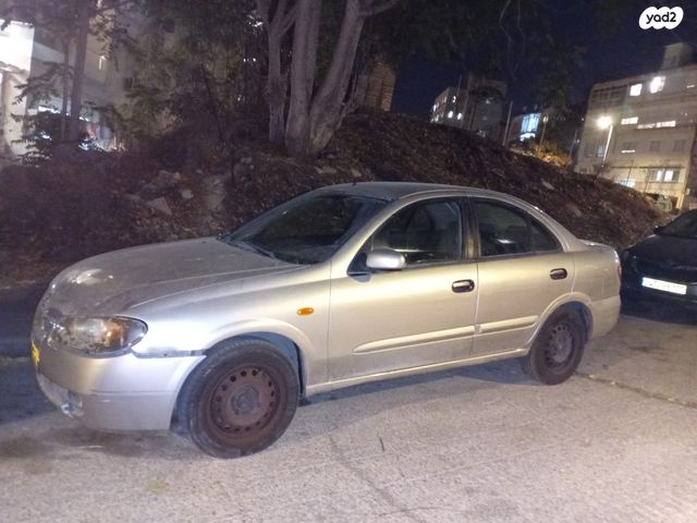 ניסאן אלמרה