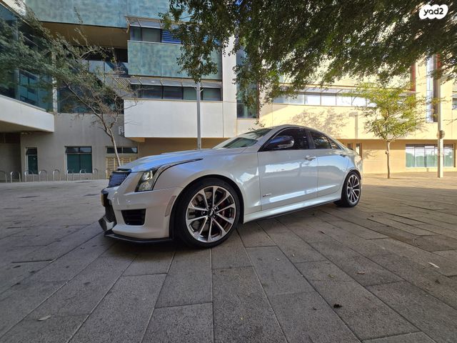מודעת רכב קאדילק ATS