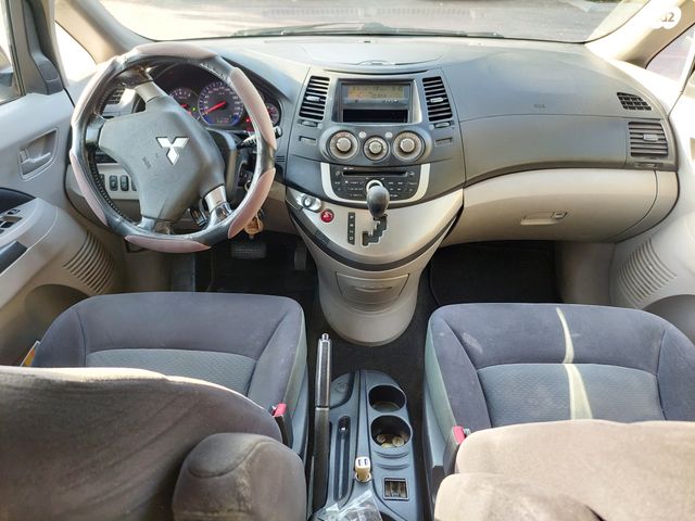 מודעת רכב מיצובישי גרנדיס