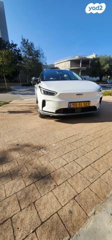 מודעת רכב ג׳ילי Geometry C