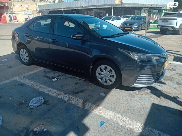 טויוטה קורולה