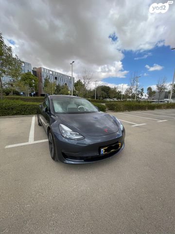 מודעת רכב טסלה מודל 3