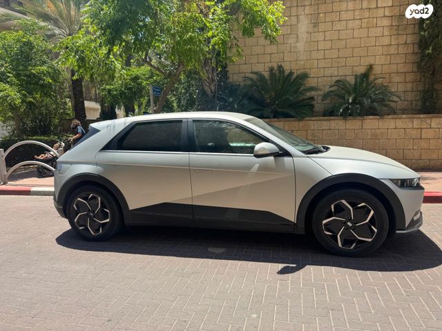 יונדאי איוניק 5