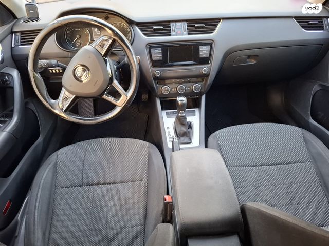 סקודה אוקטביה 