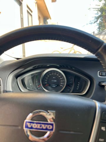 מודעת רכב וולוו V40