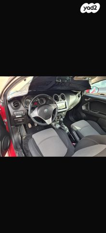 אלפא רומיאו מיטו