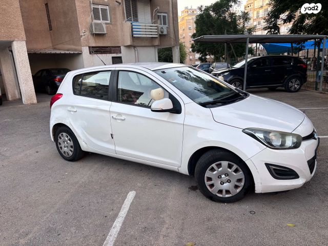 מודעת רכב יונדאי i20