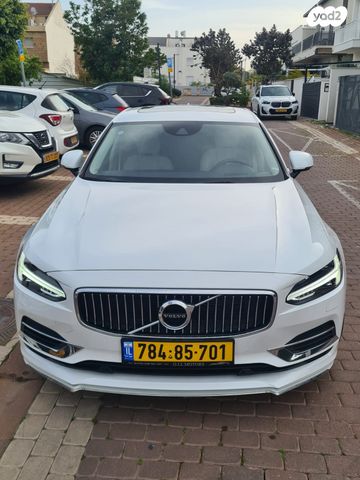 וולוו S90
