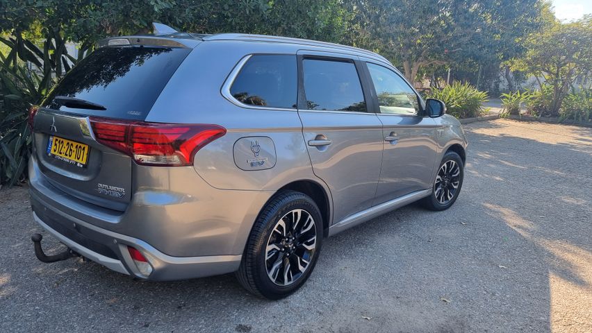 מודעת רכב מיצובישי אאוטלנדר