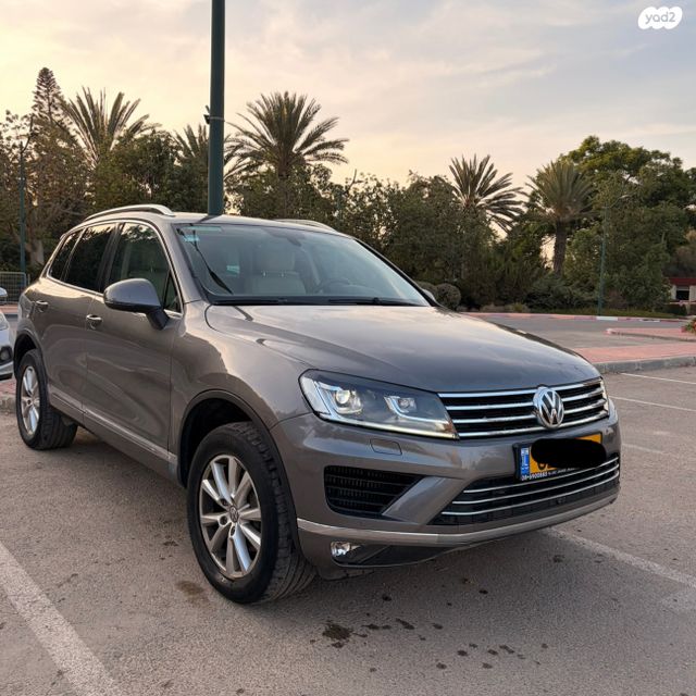 מודעת רכב פולקסווגן טוארג
