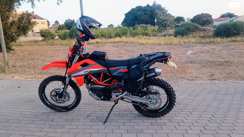 מודעת רכב KTM Enduro 690R