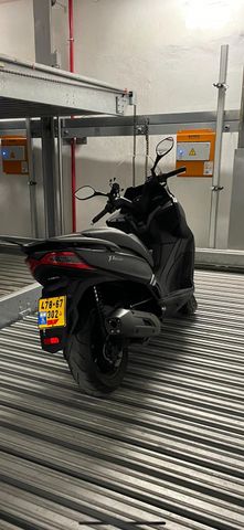 מודעת רכב קימקו איקס-טאון 125I