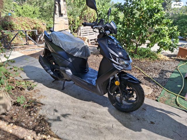 סאן יאנג Jet 4 RX