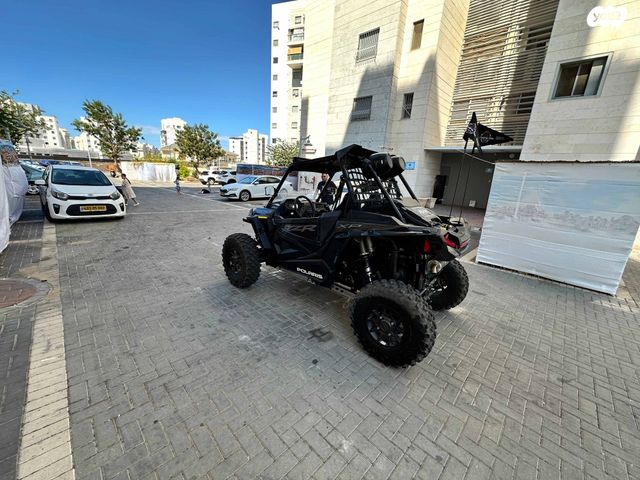 מודעת רכב פולריס