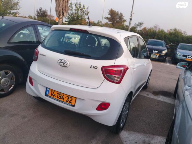 יונדאי i10