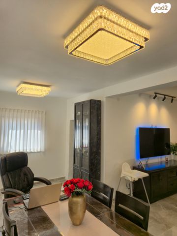 בית פרטי/ קוטג', הפלמ"ח 25, עמידר, בת ים